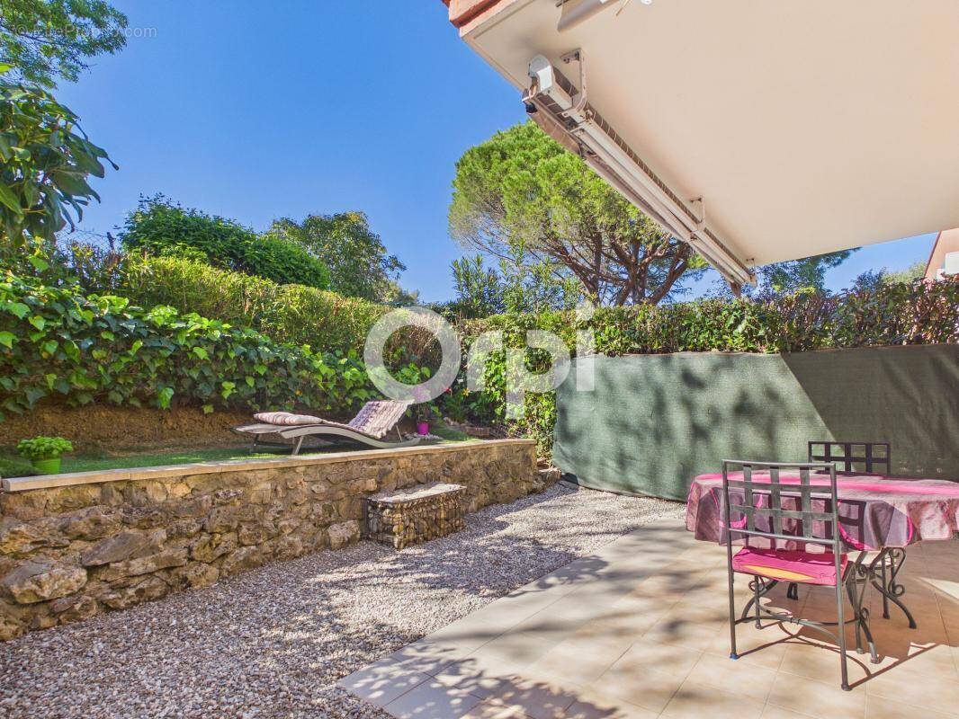 Appartement à MANDELIEU-LA-NAPOULE
