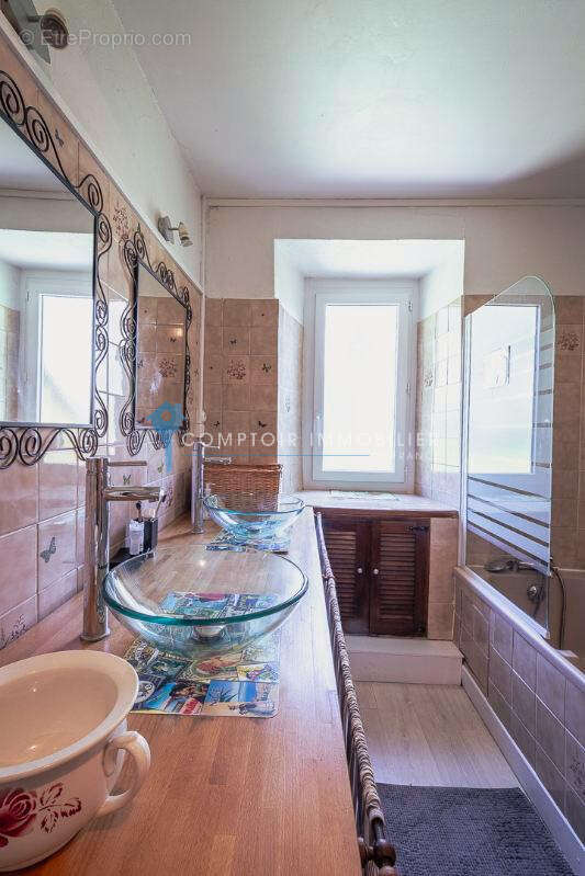 Dpt Haute Garonne 31- A vendre Boutx 31440- Maison T5 rénovée de 139 m2 sur terrain plat de 623 m2 - photo 8