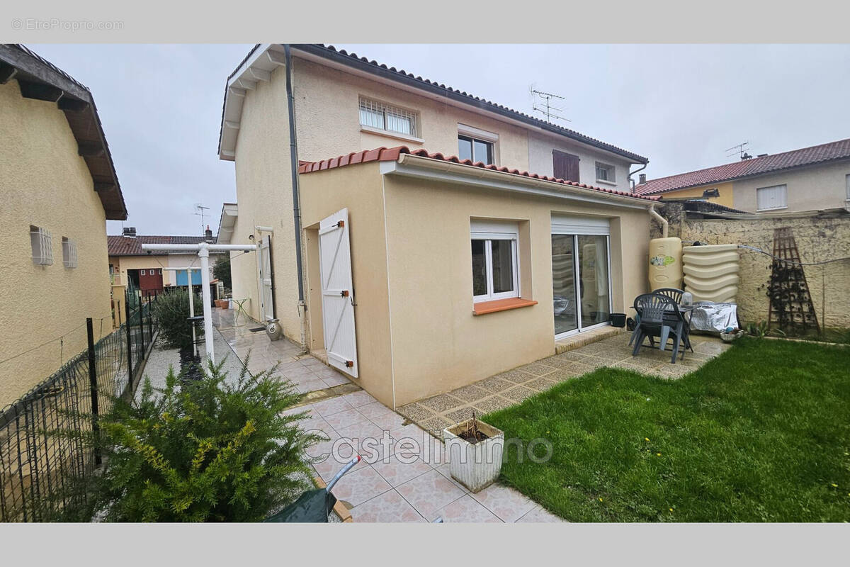 Maison à CASTELSARRASIN