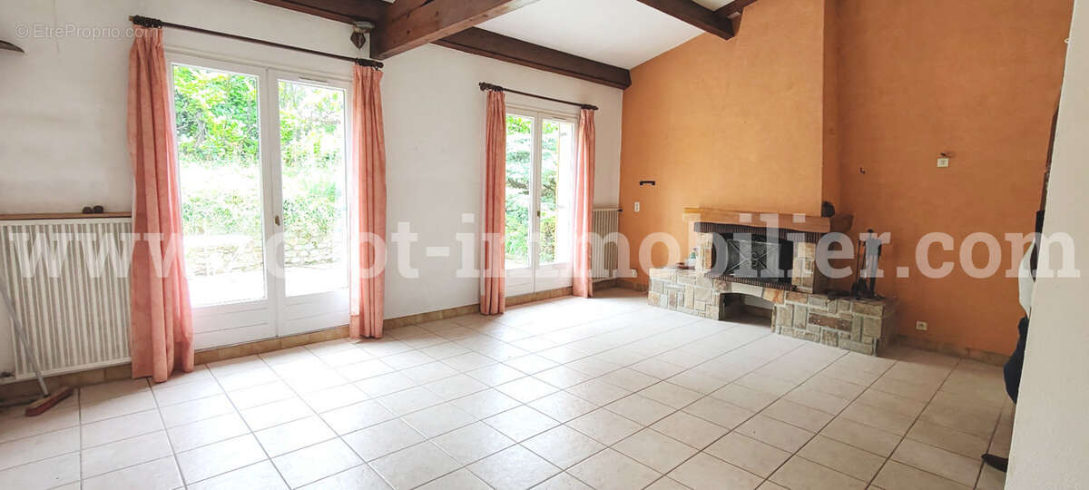 Maison à TOURNON-SUR-RHONE