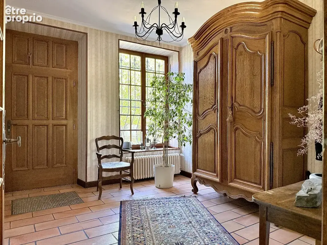 Maison de caractère - 285m² sur 16,82 ares - Woippy Village - photo 9