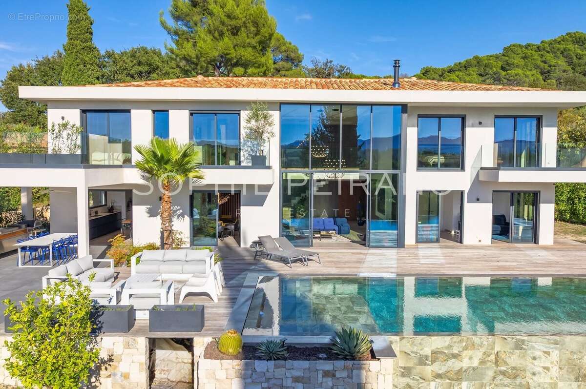 Maison à MOUGINS