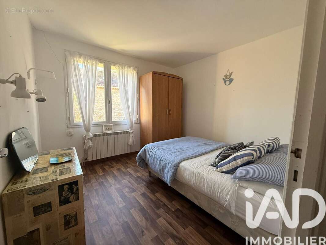 Maison 73 m² à Villeneuve-Les-Corbieres  - photo 9