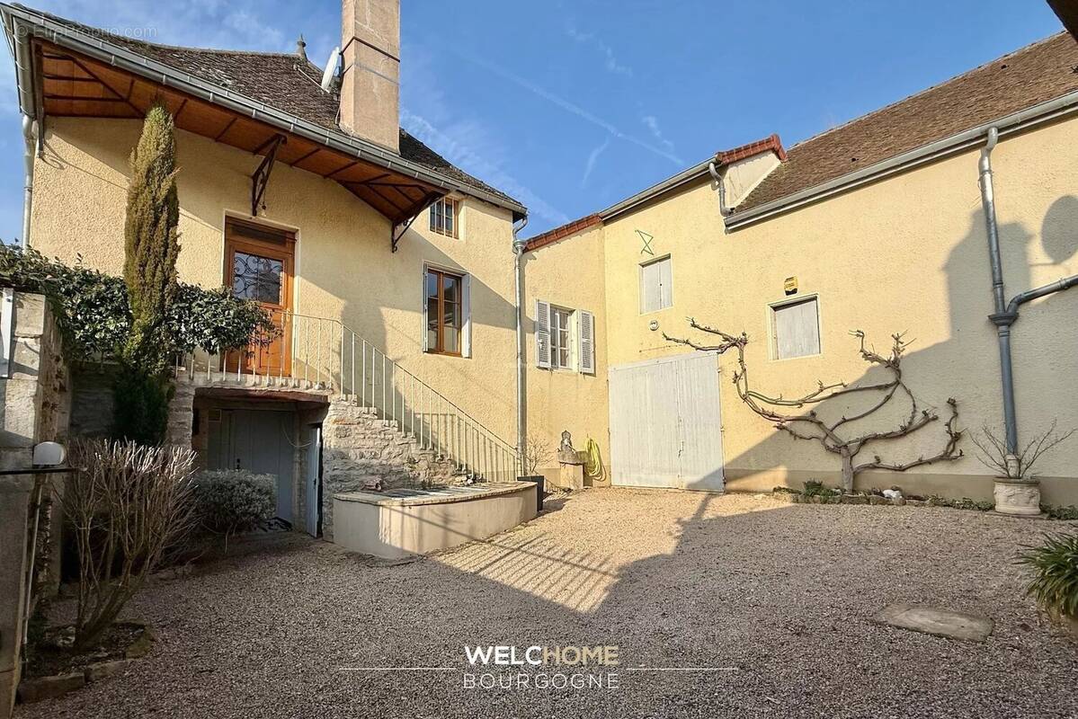 Maison à MERCUREY