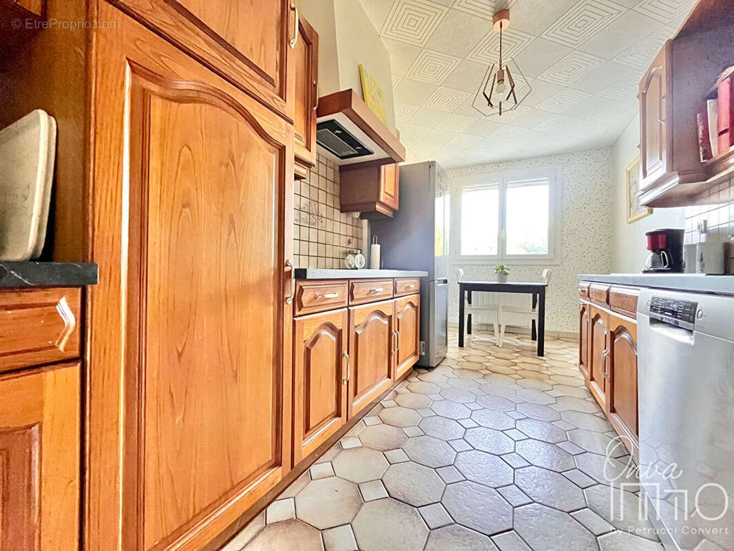 Appartement à FONTAINES-SUR-SAONE