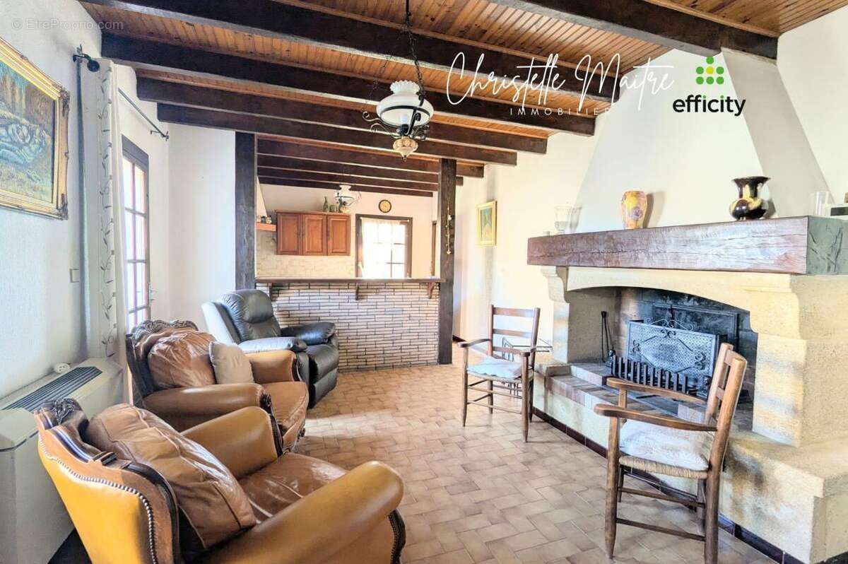 Maison à SAINT-MARTIN-DE-CRAU