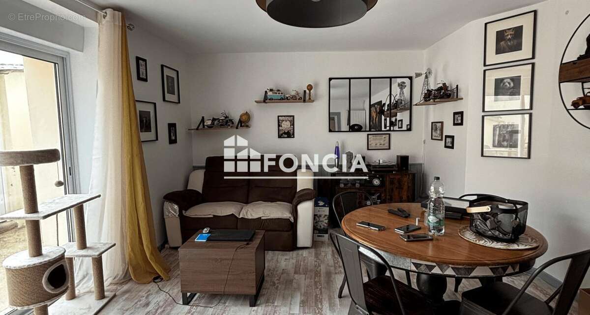 Maison à SAINT-CHRISTOPHE-DU-BOIS