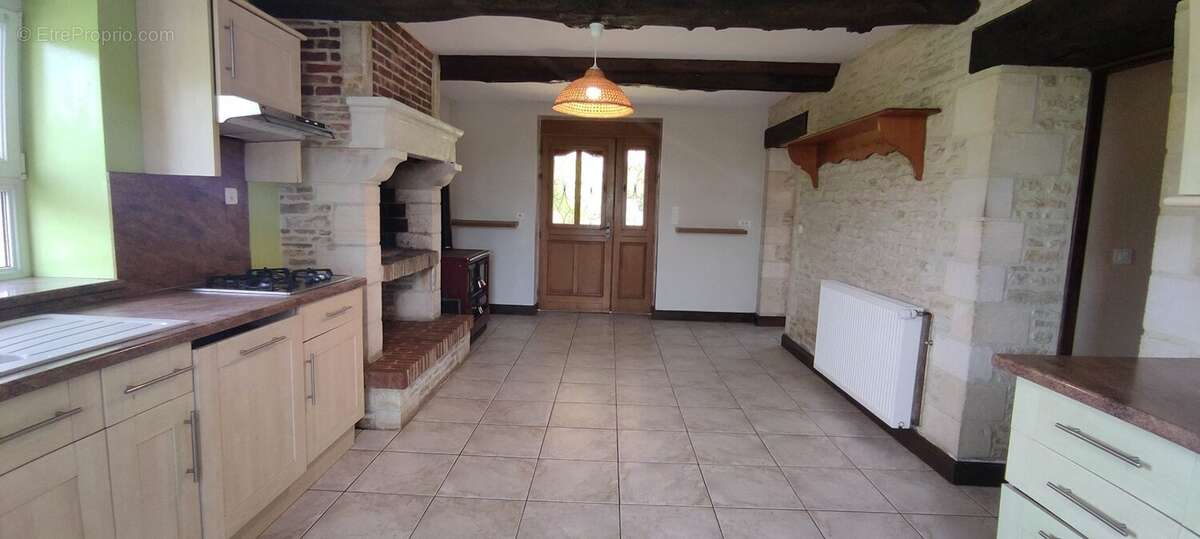 Maison à MEZIDON-CANON