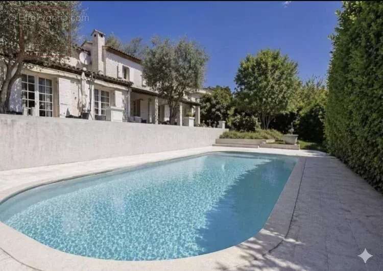 Maison à LA COLLE-SUR-LOUP