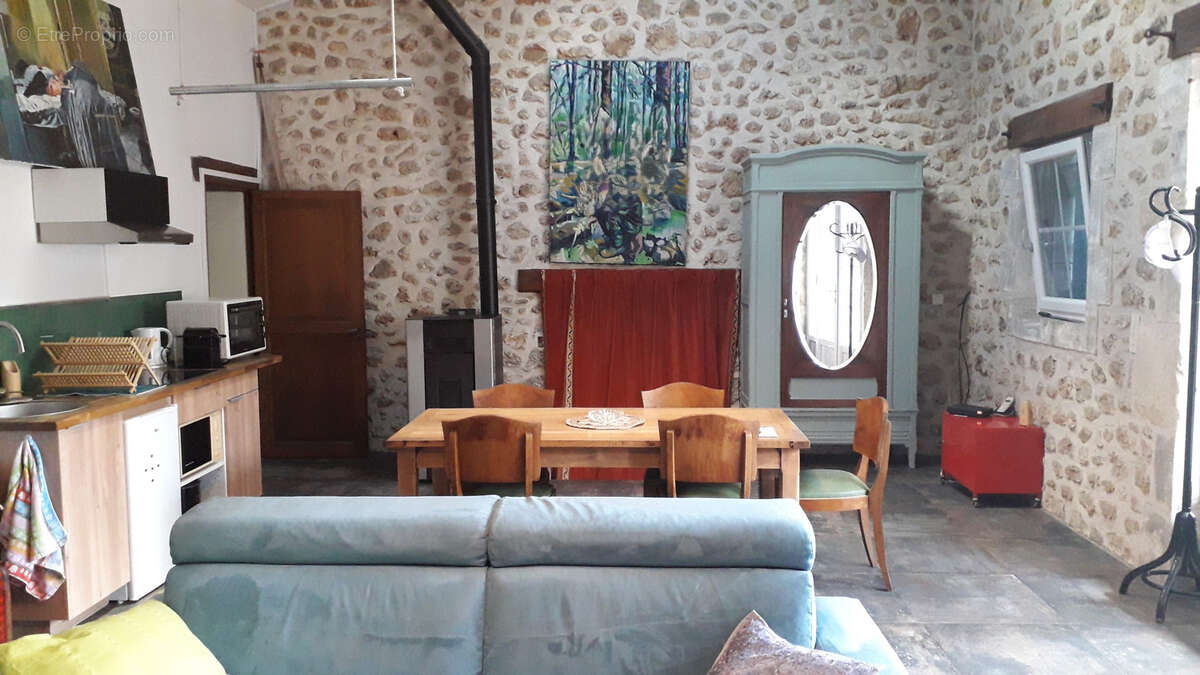 Propriété en pierre sur 3,5 hectares de terrain boisé en Périgord Vert - photo 3