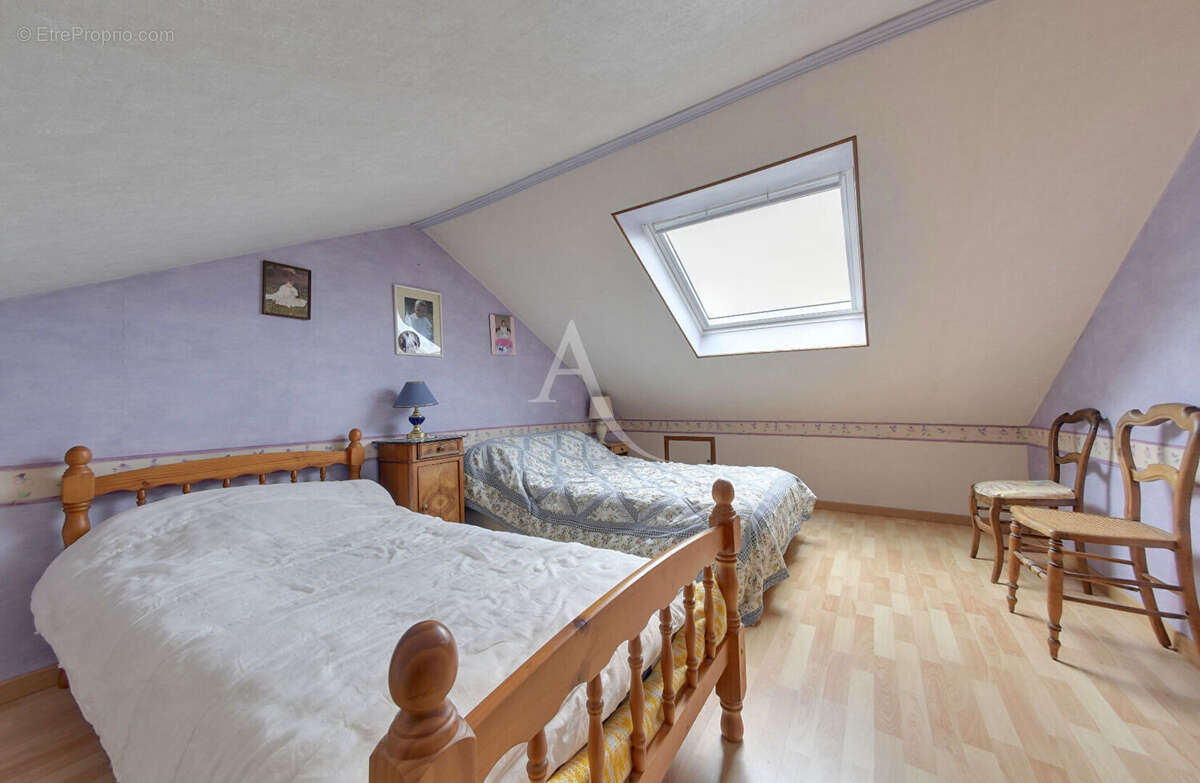 Maison à OZOIR-LA-FERRIERE