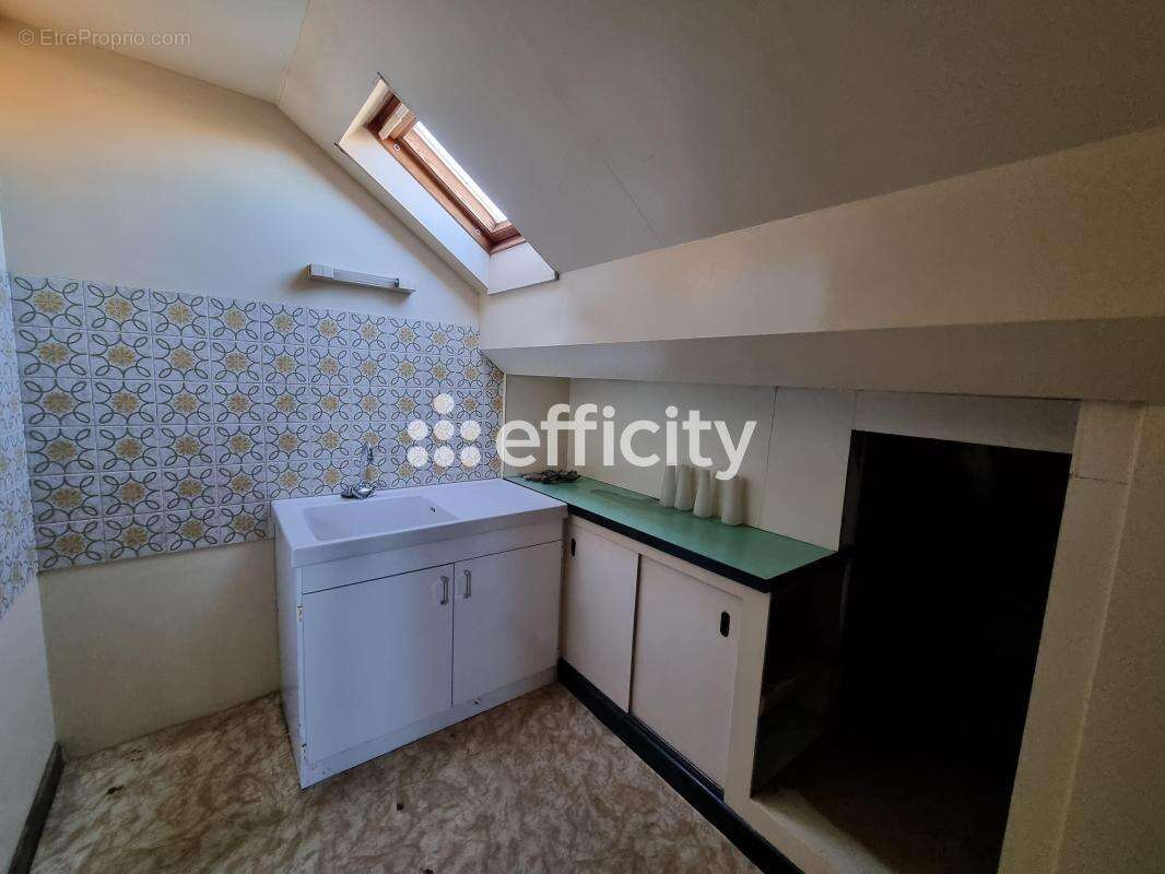 Maison à SAINT-CHELY-D'APCHER