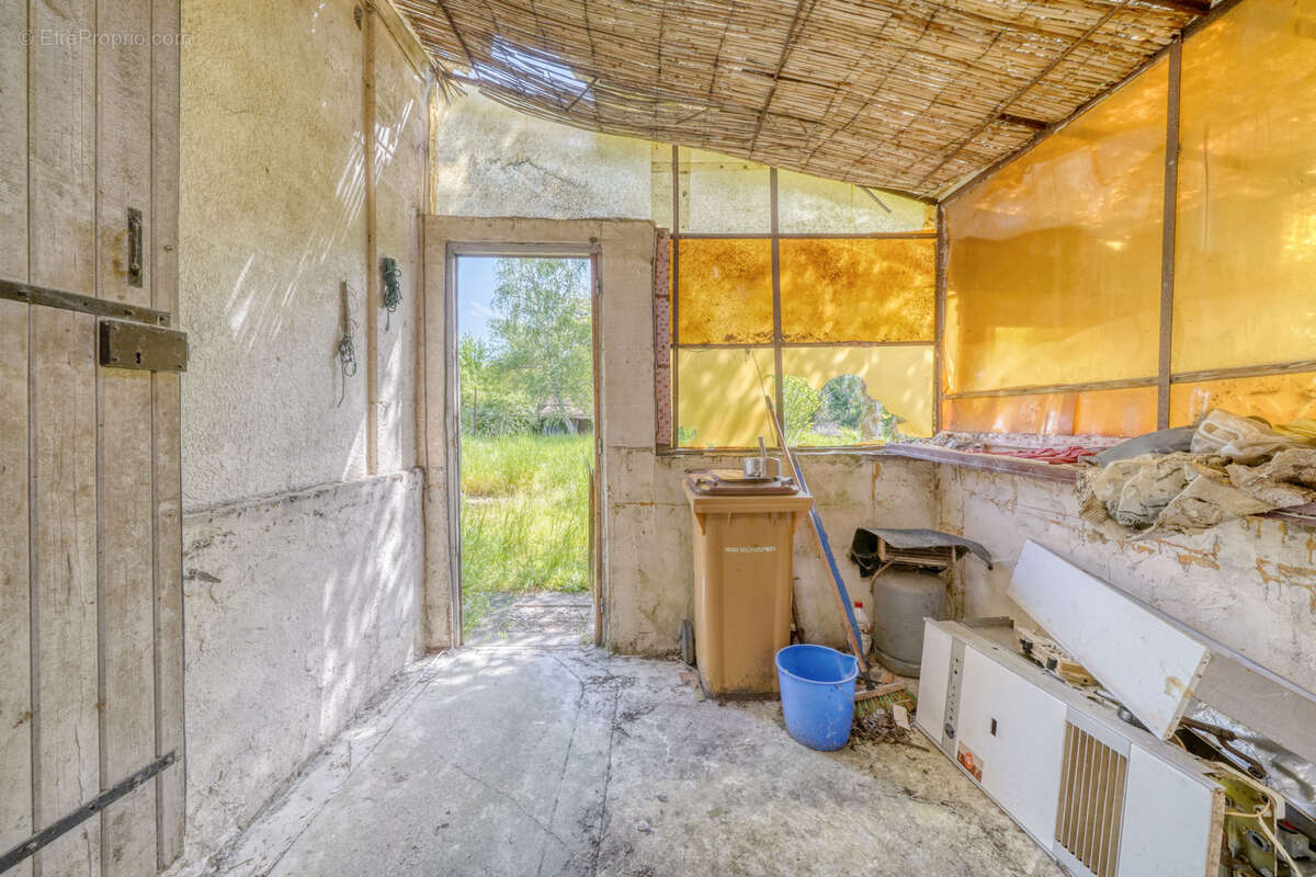 Maison à SAINT-YZAN-DE-SOUDIAC