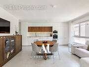Appartement à ECHENEVEX
