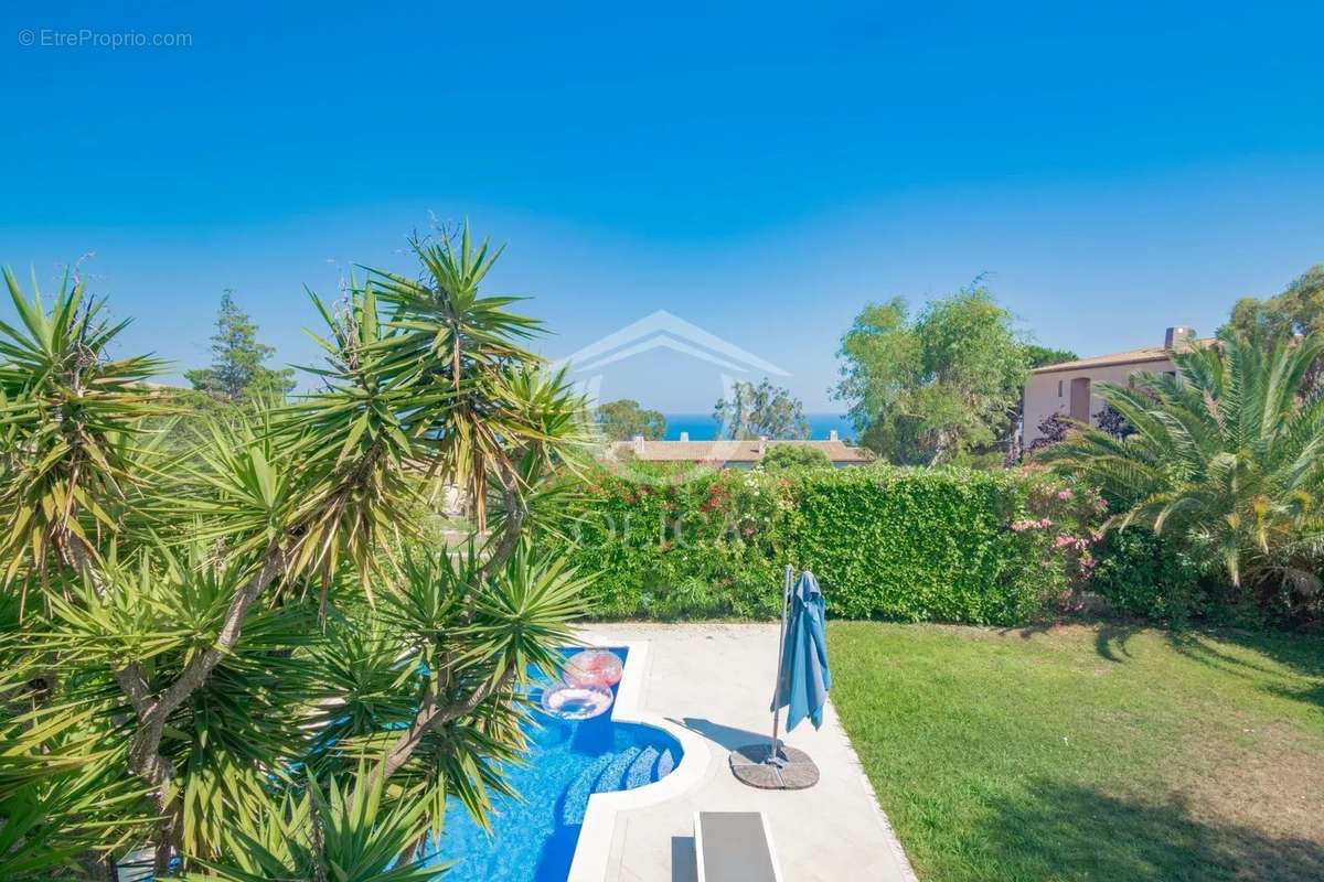 Maison à VILLENEUVE-LOUBET