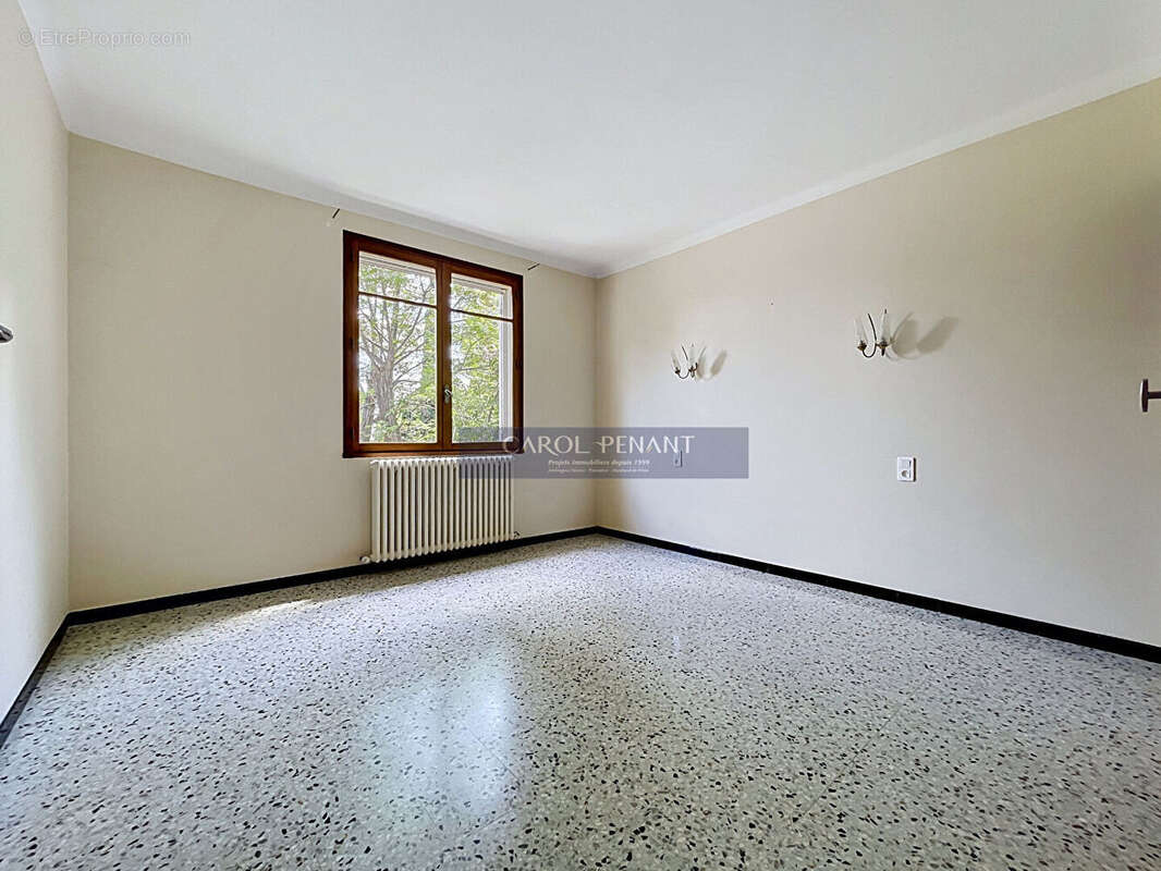 Appartement à BEAUMES-DE-VENISE