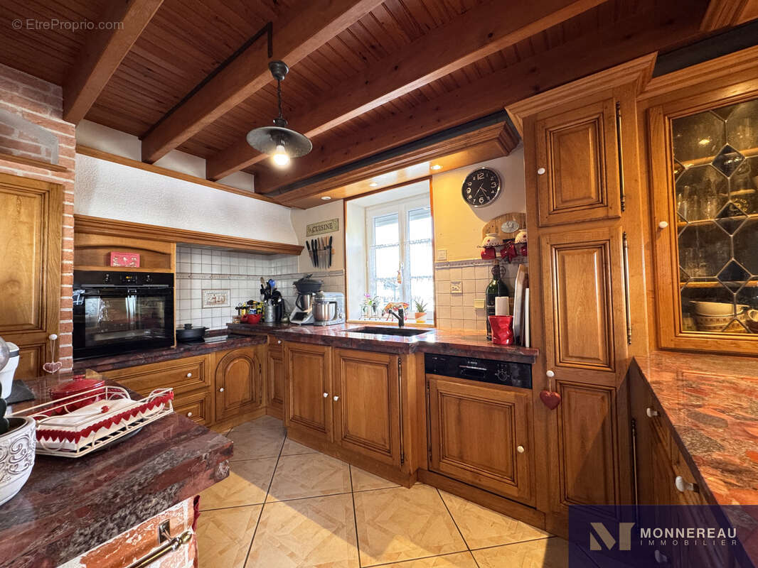 Maison à BAIGNES-SAINTE-RADEGONDE