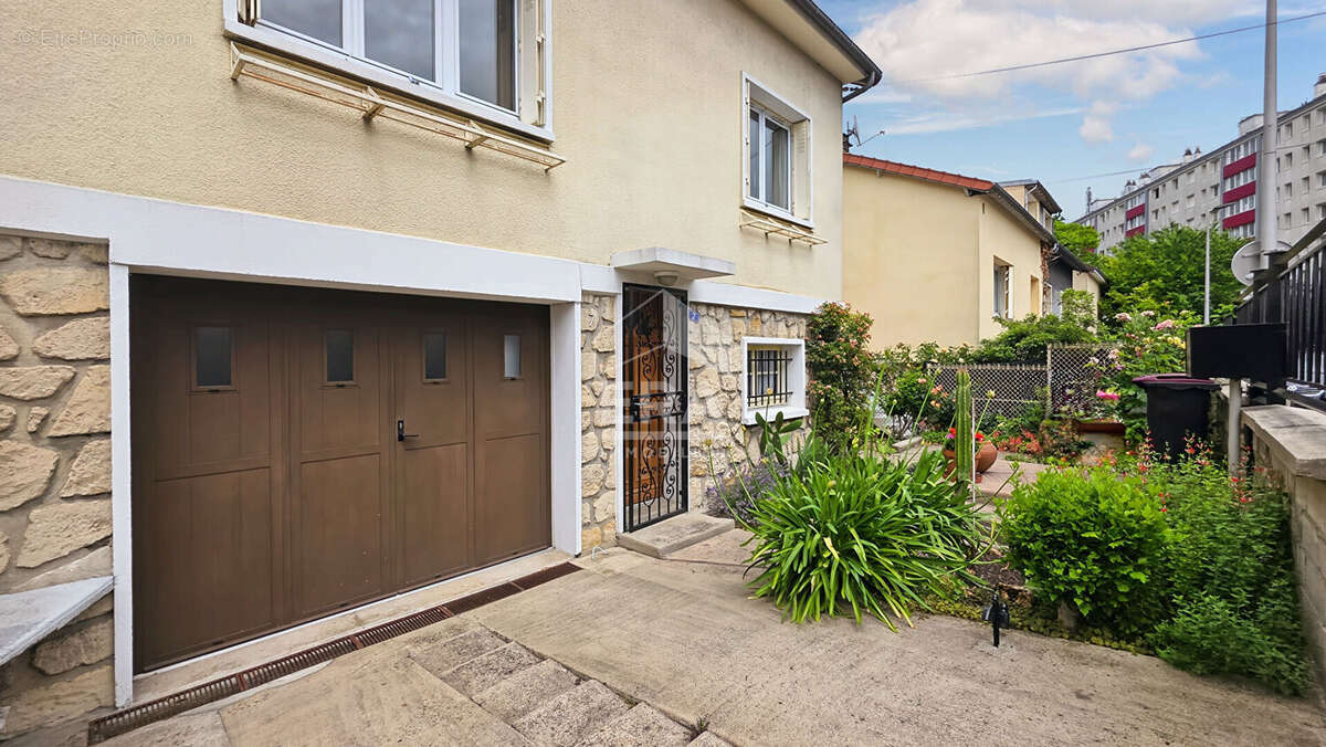 Maison à NOISY-LE-SEC