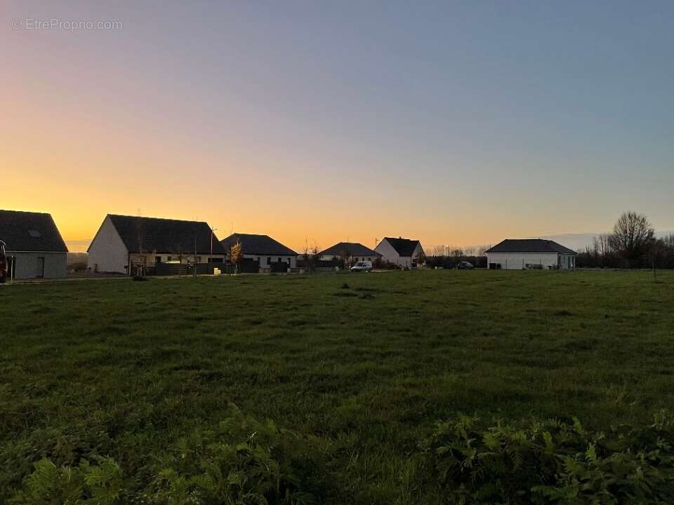 Terrain à LA CAPELLE