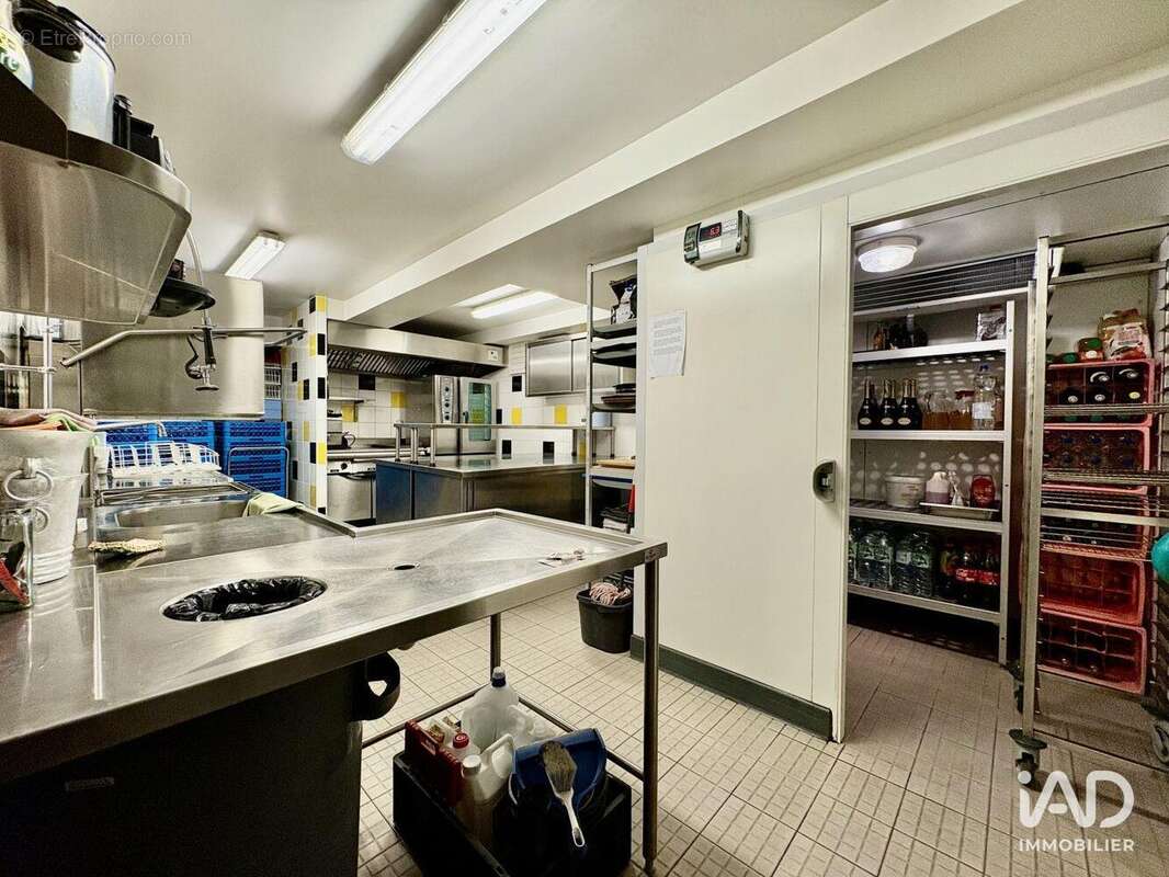 Photo 8 - Commerce à VARENNES-JARCY