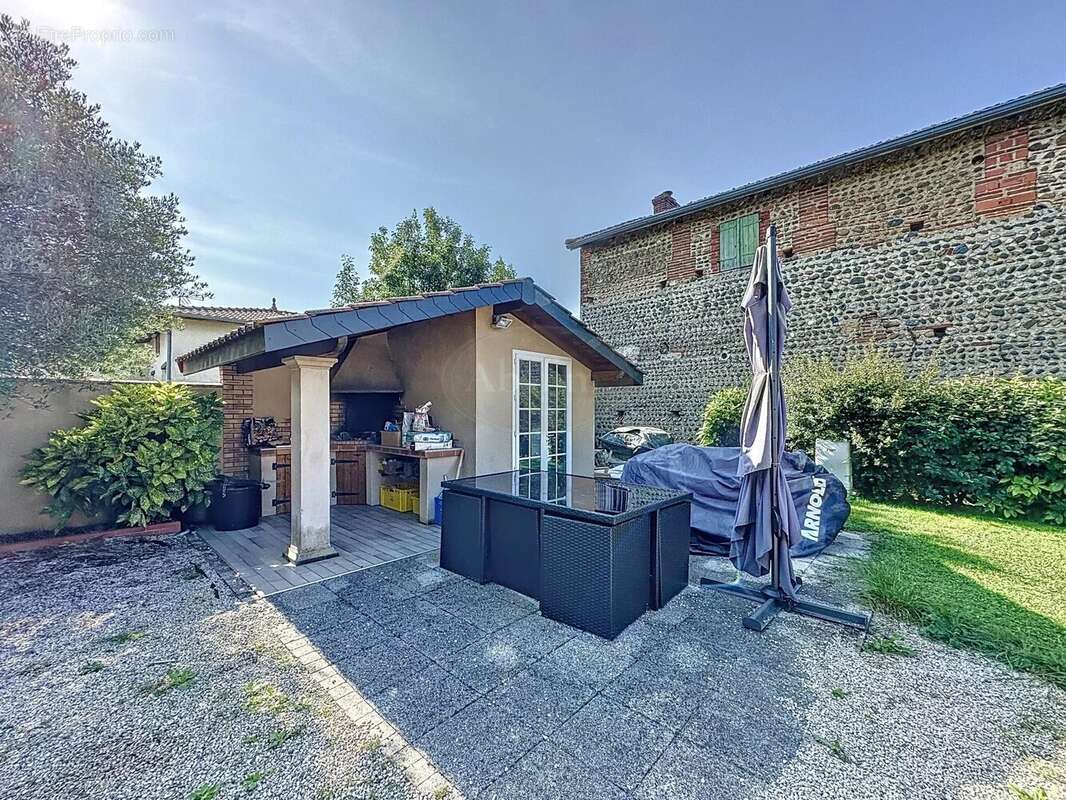 Maison à VIC-EN-BIGORRE