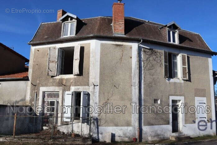 Maison à LACHAUX