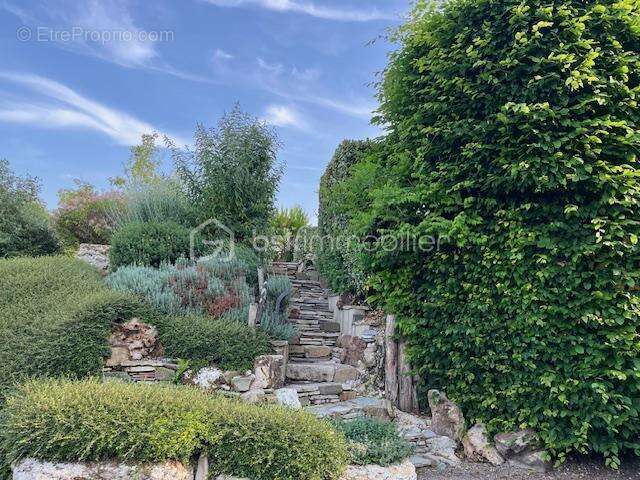 Maison à CHAMPVALLON