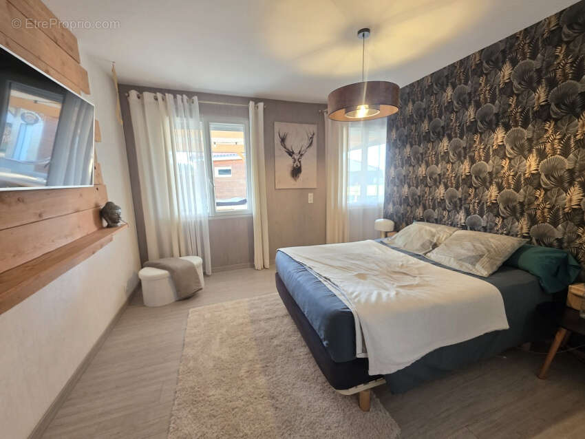 Maison à SAINT-GEORGES-DE-MONS