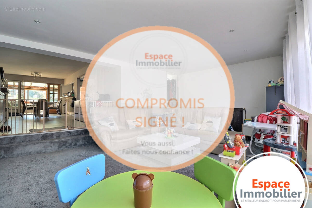 Maison à NEUVILLE-SUR-ESCAUT