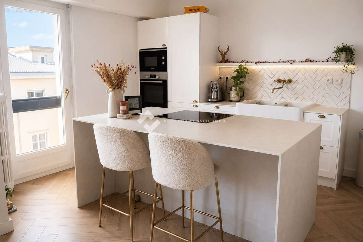 Appartement 79 m² à Annemasse  - photo 7