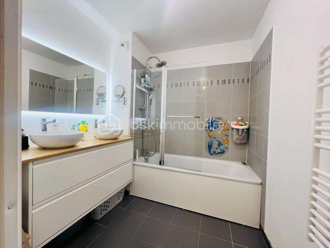 Appartement à CHOISY-LE-ROI