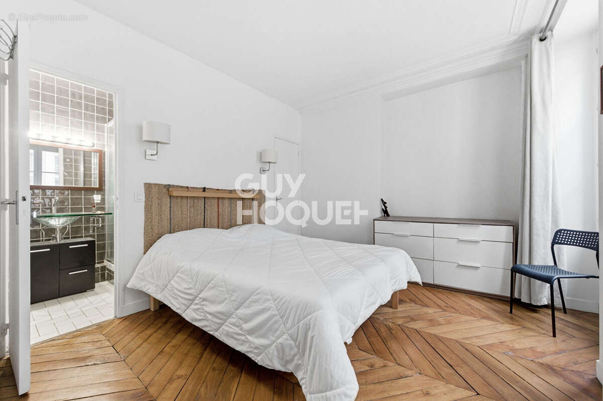 Appartement à PARIS-9E