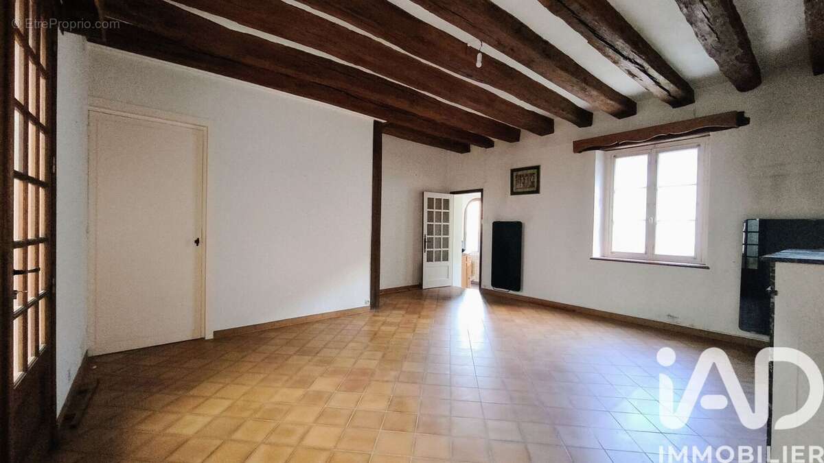 Photo 2 - Maison à SAINT-ANTOINE-DU-ROCHER