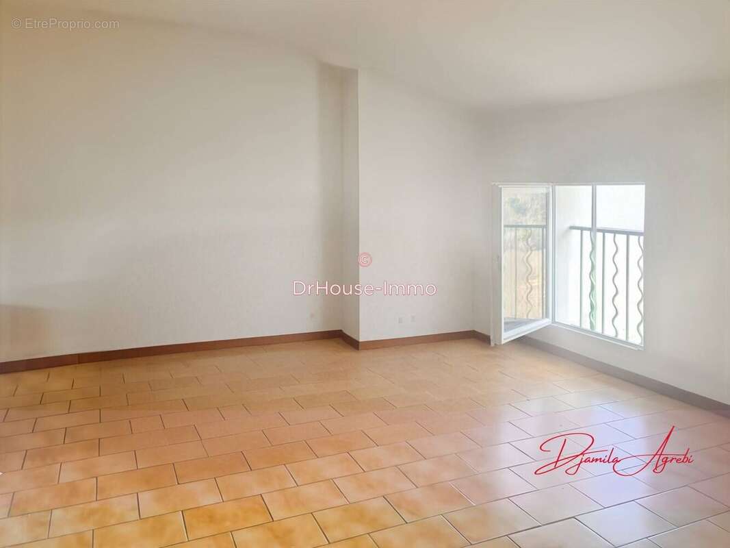 Appartement à AMPUS