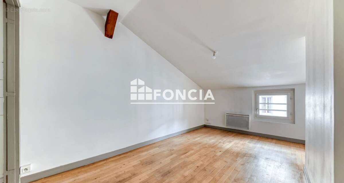 Appartement à LYON-1E