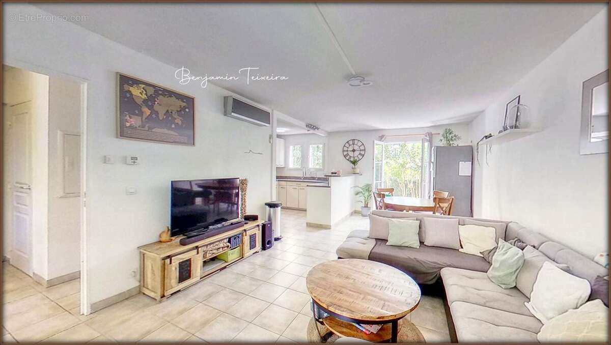 Maison Roquebrune Sur Argens 6 pièce(s) 96 m2 - 4 chambres dont 1 de plain-pied + Parking privé - photo 3