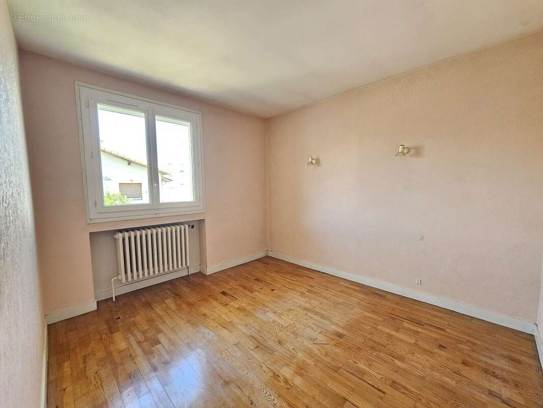 Maison à L'ETRAT