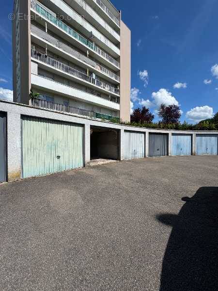 Parking à VALENTIGNEY
