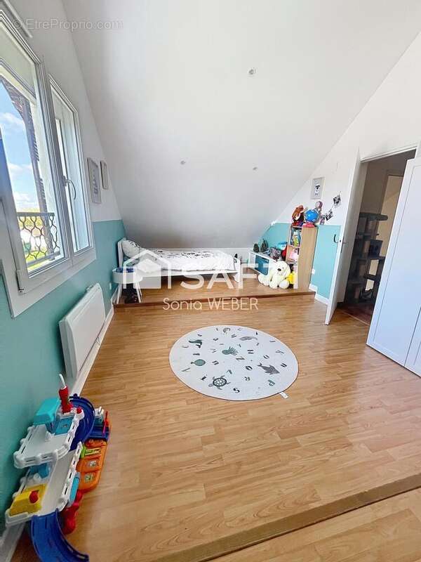 Maison 138 m² à Vitry-Le-Francois  - photo 4