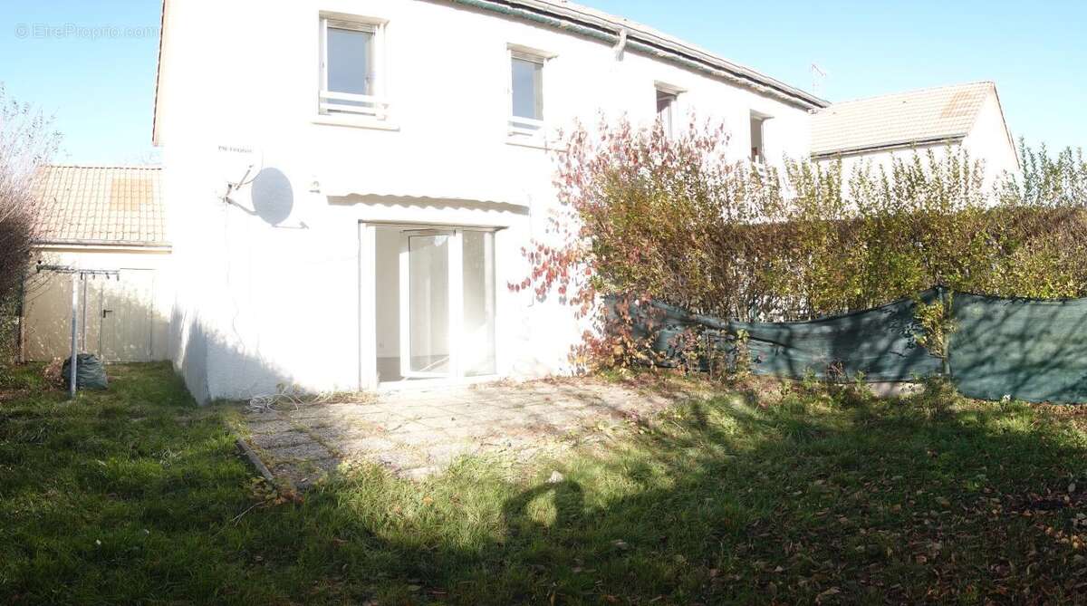 Appartement à ECHENANS-SOUS-MONT-VAUDOIS