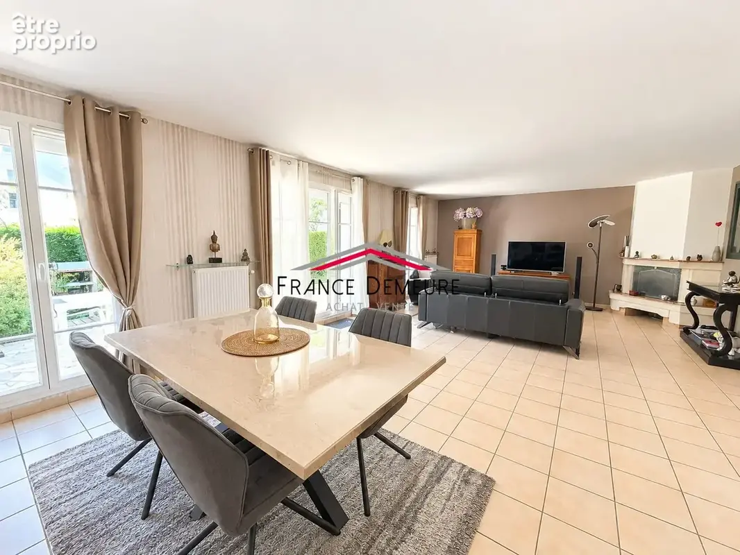 Maison 6 pièces 130 m² à vendre à Le Plessis-Bouchard (95130) - photo 3