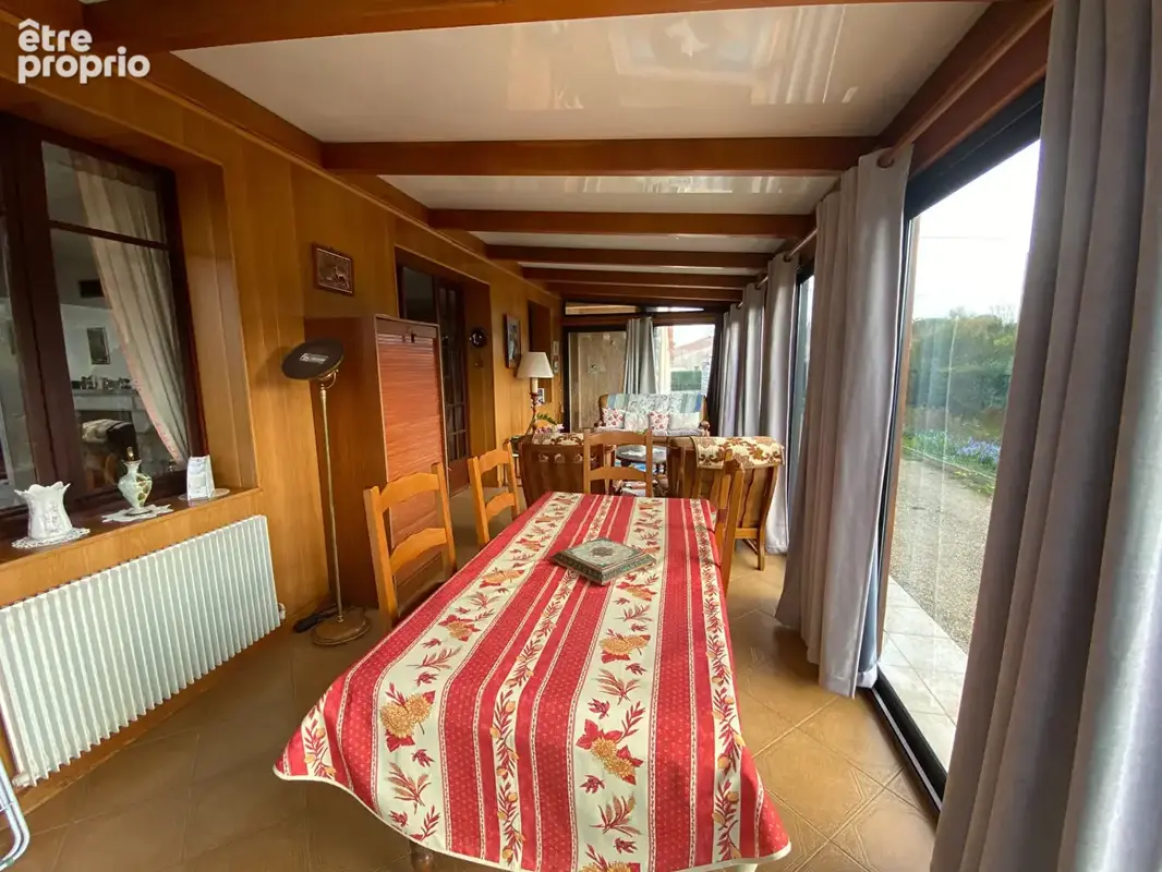 Villa plain-pied avec garage camping-car et dépendances - photo 9