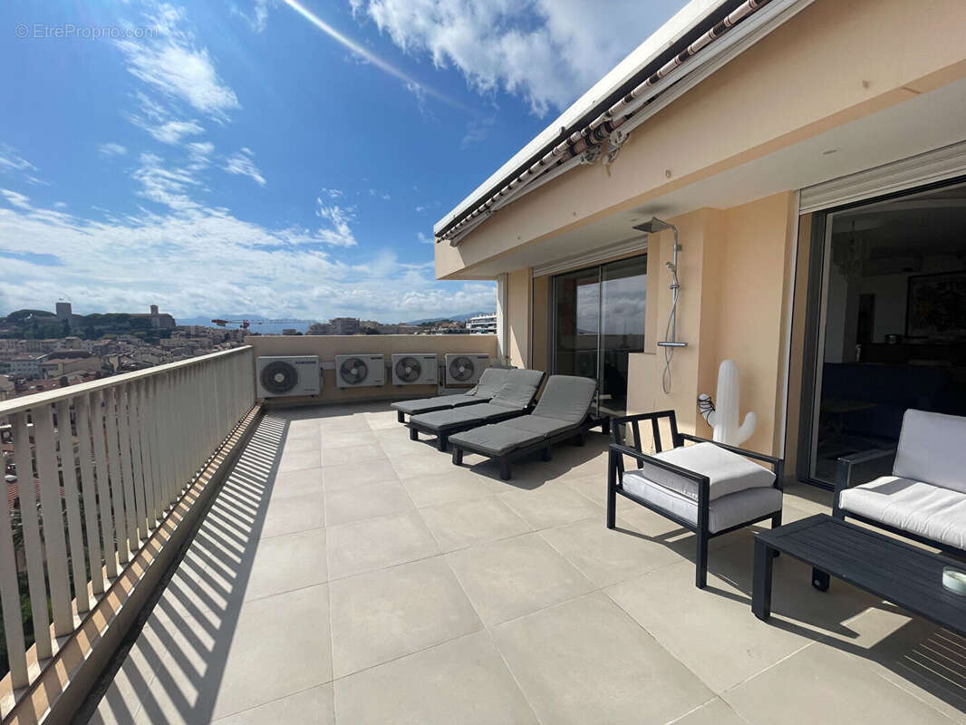 Appartement à CANNES