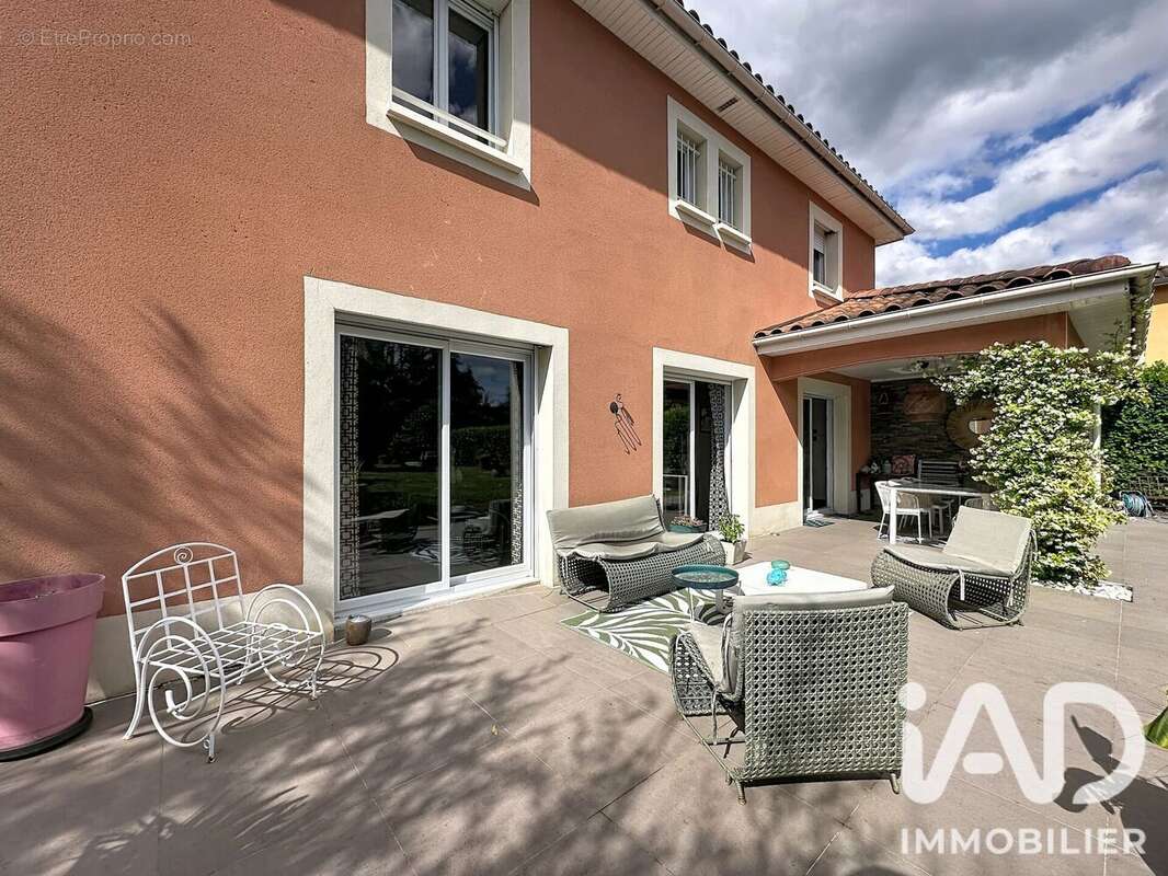 Photo 2 - Maison à CRAPONNE