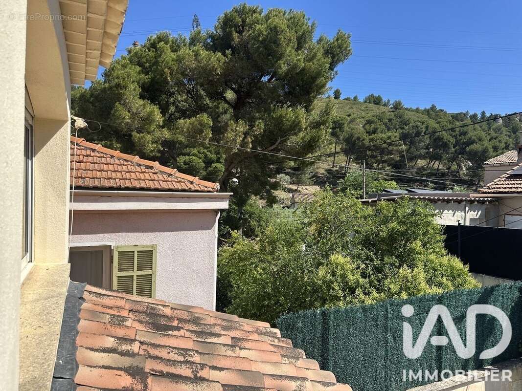 Maison 115 m² à Septemes-Les-Vallons  - photo 2