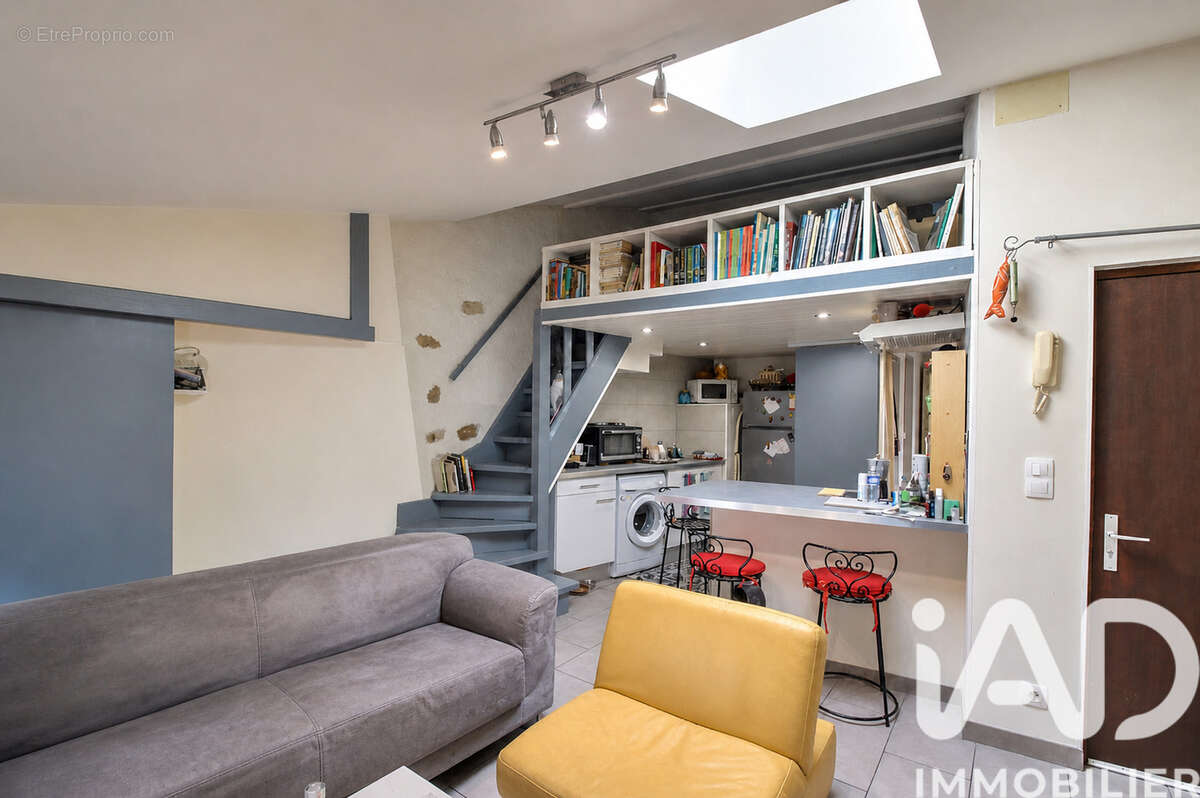 Photo 2 - Appartement à SAINT-CEZAIRE-SUR-SIAGNE