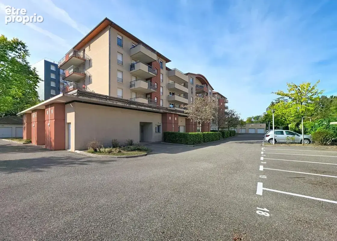 Appartement -  1 Chambre - Terrasse - Cave - Place de parking privative - Garage en sus - Proche commodités - photo 16