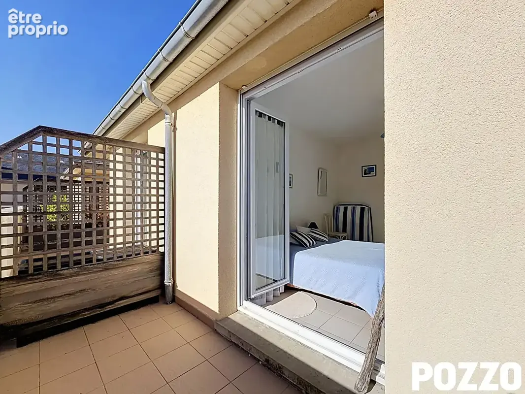 Appartement Barneville Carteret 2 pièces 38.22 m2 - 50 mètres de la mer - appartement + garage - photo 9