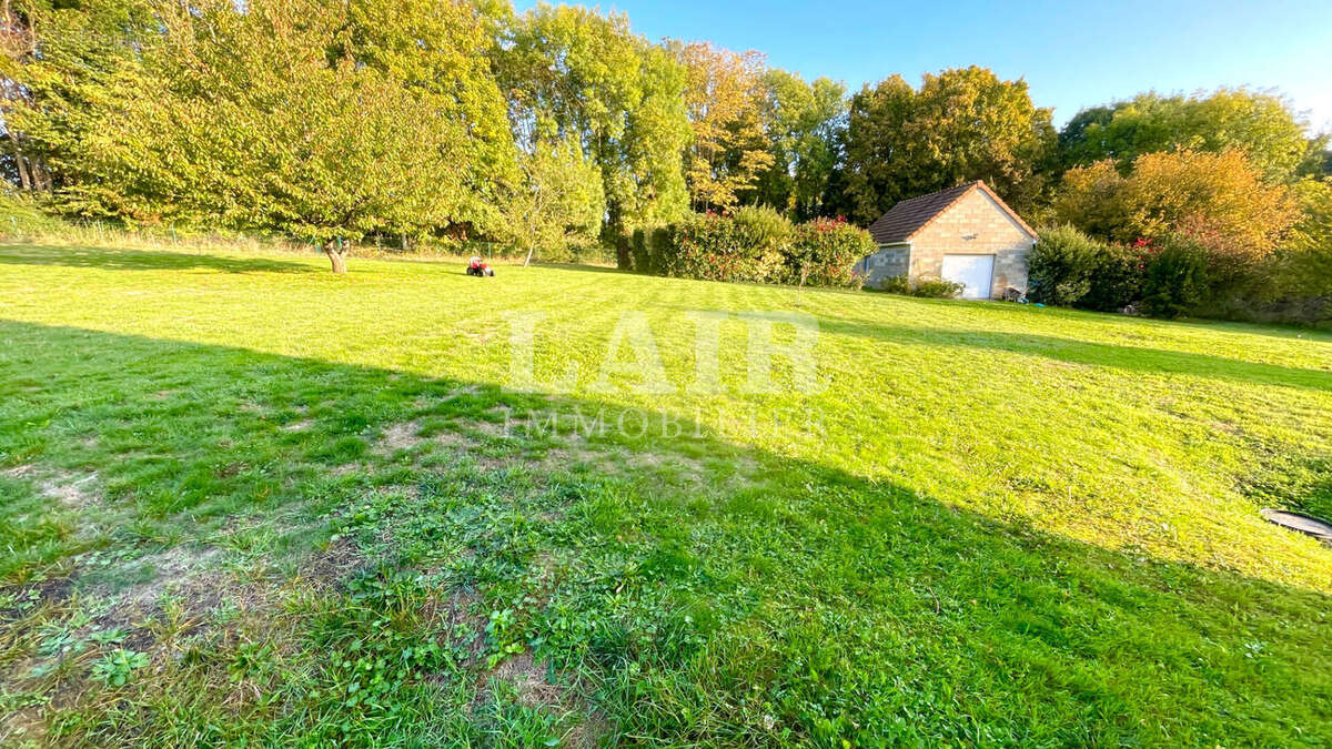 Maison à FRESNAY-SUR-SARTHE
