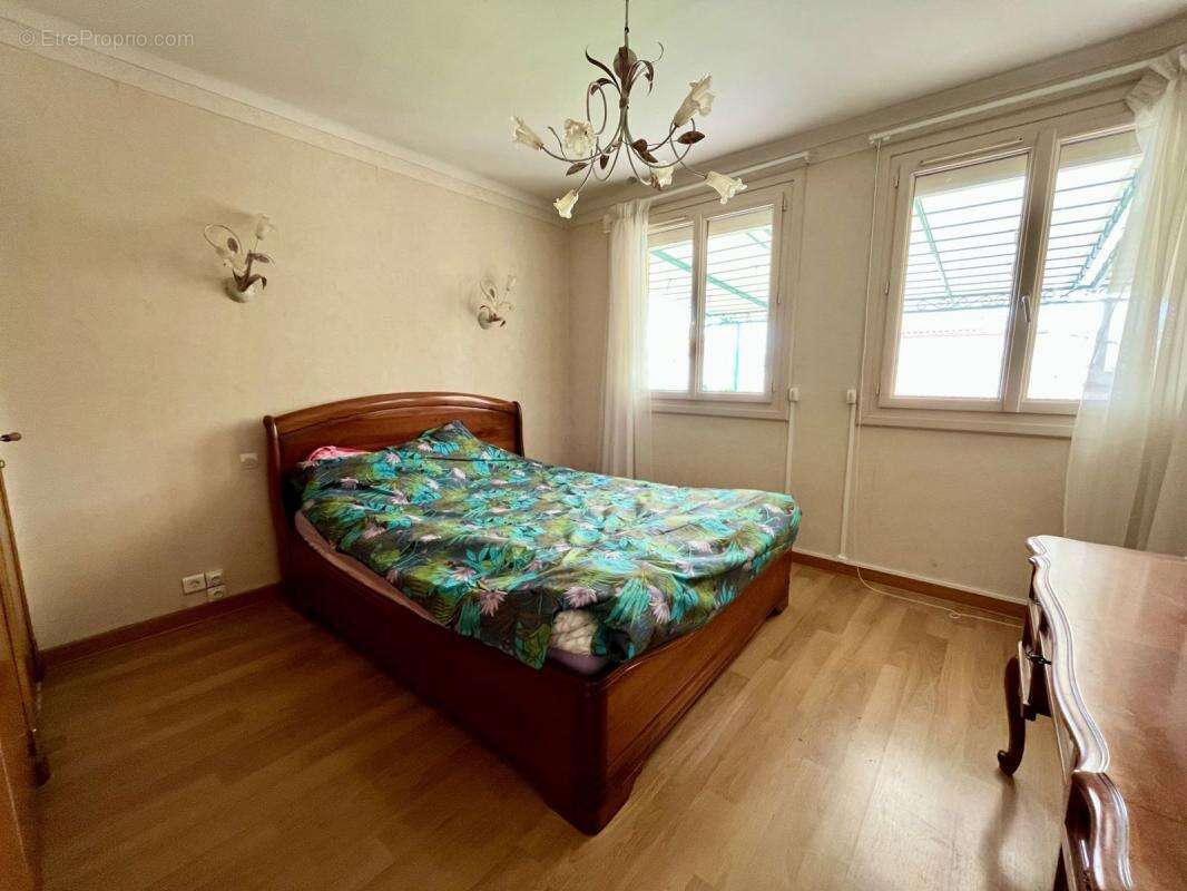 Maison à BRUGUIERES